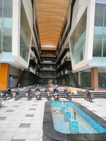 Hotel R R One