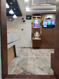 Hotel R R One