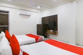 Hotel Shiv Kunj by OYO Rooms