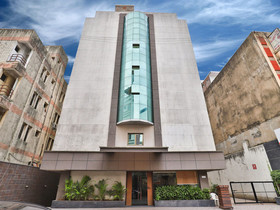 Click Hotel Vadodara