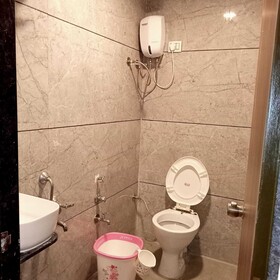 Hotel V R Villa
