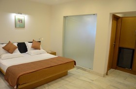 Hotel Yuvraj
