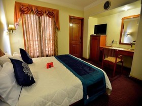 OYO Rooms Dairy Den Circle