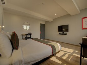 OYO Townhouse 170 Shagun Hotel