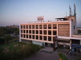 Pride Biznotel Manjusar