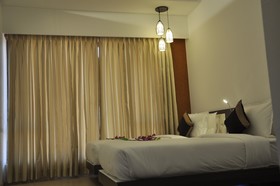 Pride Biznotel Manjusar