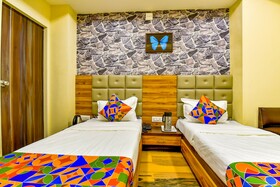 Raj Palace I by FabHotel