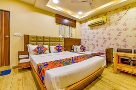 Raj Palace I by FabHotel