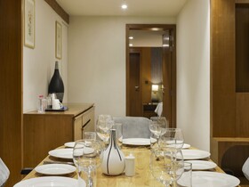 Sunday Hotel