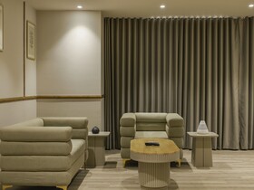 Sunday Hotel