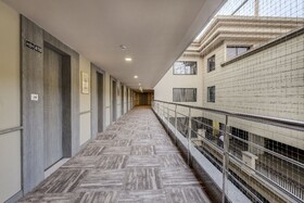 Sunday Hotel