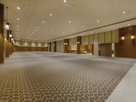 Sunday Hotel