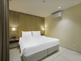 Sunday Hotel
