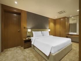 Sunday Hotel