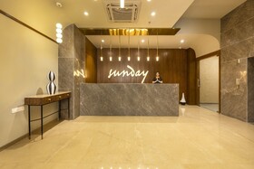 Sunday Hotel