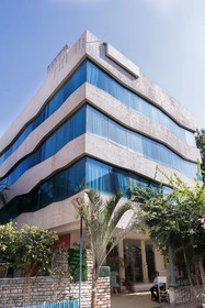 The Sky Imperial Hotel Yahvi