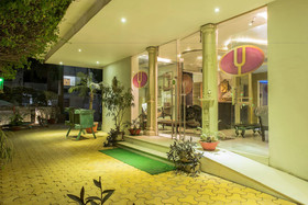 The Sky Imperial Hotel Yahvi