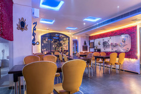 The Sky Imperial Hotel Yahvi