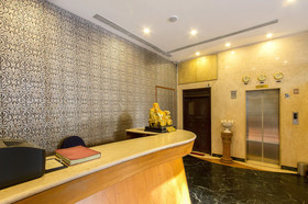 The Sky Imperial Hotel Yahvi