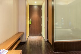 Yahvi Hotel by Treebo