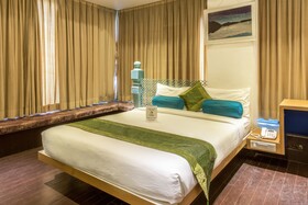 Yahvi Hotel by Treebo