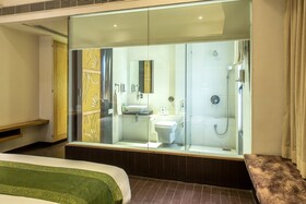 Yahvi Hotel by Treebo