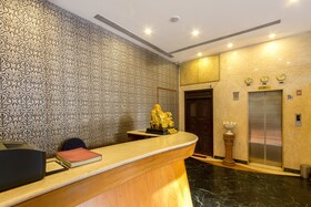 Yahvi Hotel by Treebo