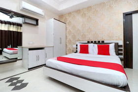 Hotel C M Plaza By OYO Rooms