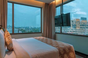 Ramada Encore By Wyndham Bhiwadi Phool Bagh Chowk