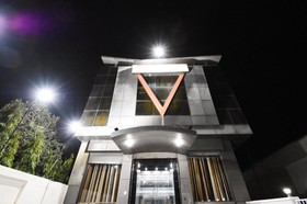 Hotel Wok'n Grill by OYO Rooms