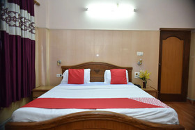 Mid City Hotel by OYO Rooms