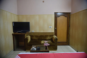 Mid City Hotel by OYO Rooms