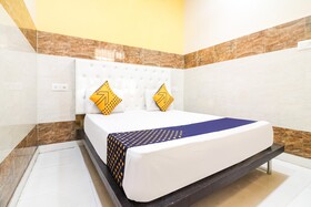 Yash Hotel by OYO Rooms