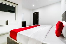 H5 by OYO Rooms