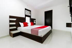 H5 by OYO Rooms