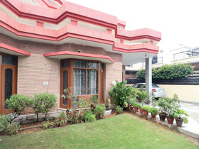 Aditya & Kings By OYO Rooms