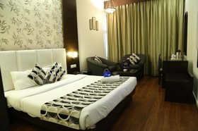 Hotel Parbhat Inn by OYO Rooms