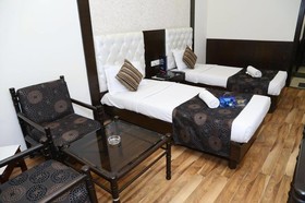 Hotel Parbhat Inn by OYO Rooms