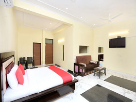 Hotel Sun View by OYO Rooms