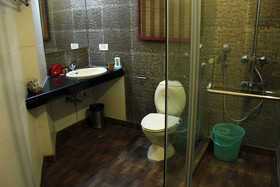 The Cove by OYO Rooms