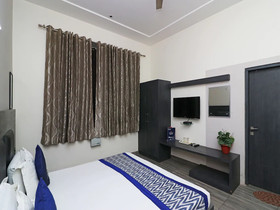Hotel Parichay by OYO Rooms