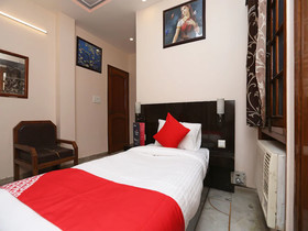 Hotel Samrat By OYO Rooms