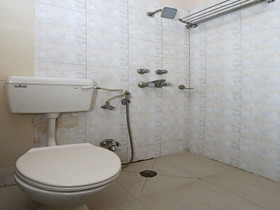 Hotel Samrat By OYO Rooms