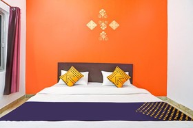 Royal Stay by OYO Rooms