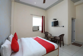 Shree Ram Palace By OYO Rooms