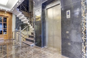 Dee Copper Chimini by OYO Rooms