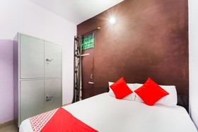 Dev Friends by OYO Rooms