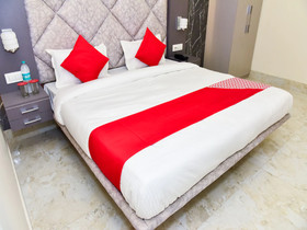 Hotel Crown Inn By OYO