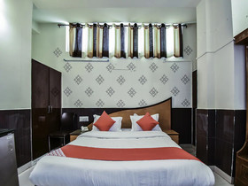 Hotel Vice Roy by OYO Rooms