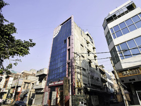 Hotel Vice Roy by OYO Rooms